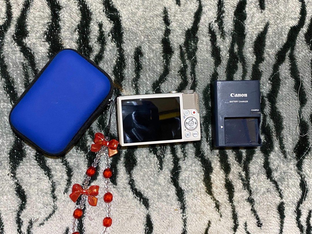 Rush Canon Powershot s110 (Category: Cameras) located in Roxas City. Submitted by uzi99 (Listing ID 1470619142, Image 2). Description: SURE BUYER ONLY COMES WITH: * curated box * unit + sd card * original battery * original charger * camera pouch * beaded strap PANGASINAN AREA .