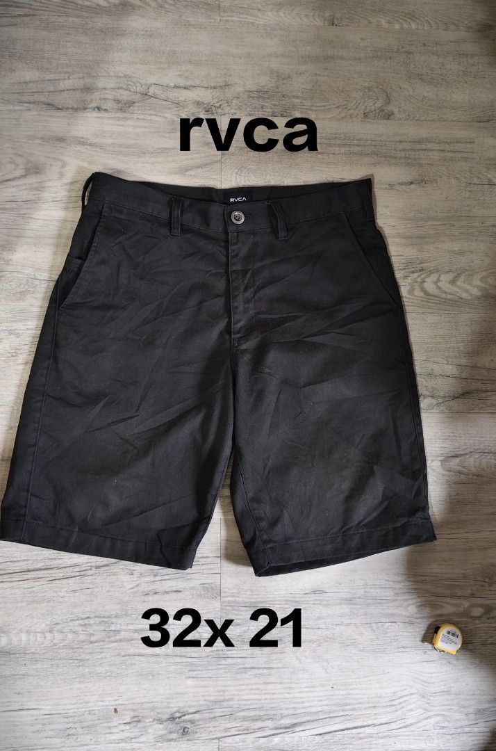 RVCA Americana Black Shorts Size 32 (Category: Shorts) located in Quezon City. Submitted by truedeer_cda94c (Listing ID 1470602449, Image 1). Description: - Brand: RVCA (Americana Style) - Color: Black - Size: 32 Waist - Material/Origin: Made in Sri Lanka - Features: Classic chino style, button closure, zip fly - Pockets: Dual front pockets, coin pocket with embroidered logo, dual welt back pockets with RVCA tag - Condition: Clean, solid pair, re