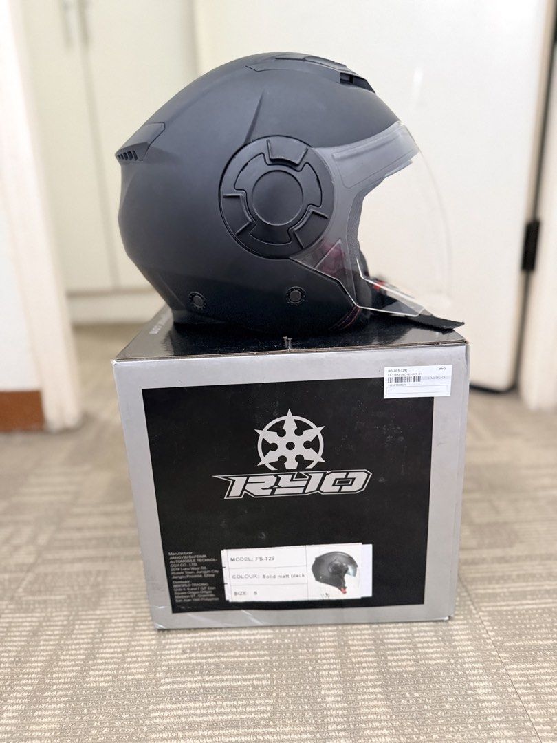 RYO FS-729 Open Face Motorcycle Helmet Solid Matt Black Size S (Category: Helmets and other Riding Gears) located in Cainta. Submitted by yarhtennek (Listing ID 1470572999, Image 3). Description: - Brand: RYO FS-729 Open Face Helmet - Quick release - Color: Solid Matt Black - Size: Small - Visor: Clear visor attached - Condition: Slightly used - Inclusions: Original box included.