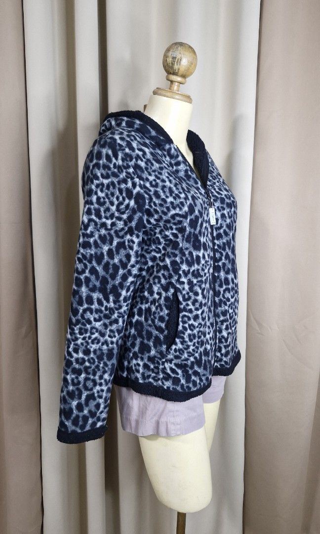 S: Faded Glory Hoody Jacket (Category: Coats, Jackets and Outerwear) located in Calabanga. Submitted by deniseallyson (Listing ID 1470672899, Image 2). Description: .