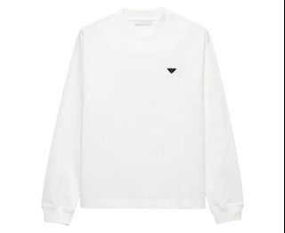 (Category: ) located in . Submitted by luxfashionz (Listing ID 1470589610, Image 1). Description: .