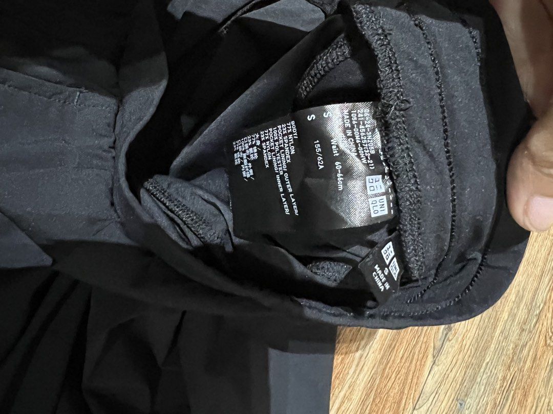 SALE‼️UNIQLO Pants (Category: Other Bottoms) located in San Jose del Monte. Submitted by senorita_wella (Listing ID 1470613732, Image 3). Description: .