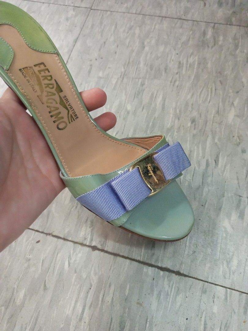 SALVATORE FERRAGAMO (Category: Heels) located in Bulacan. Submitted by joanagwen (Listing ID 1470607833, Image 2). Description: Size 6 on tag Pang Slim na paa.