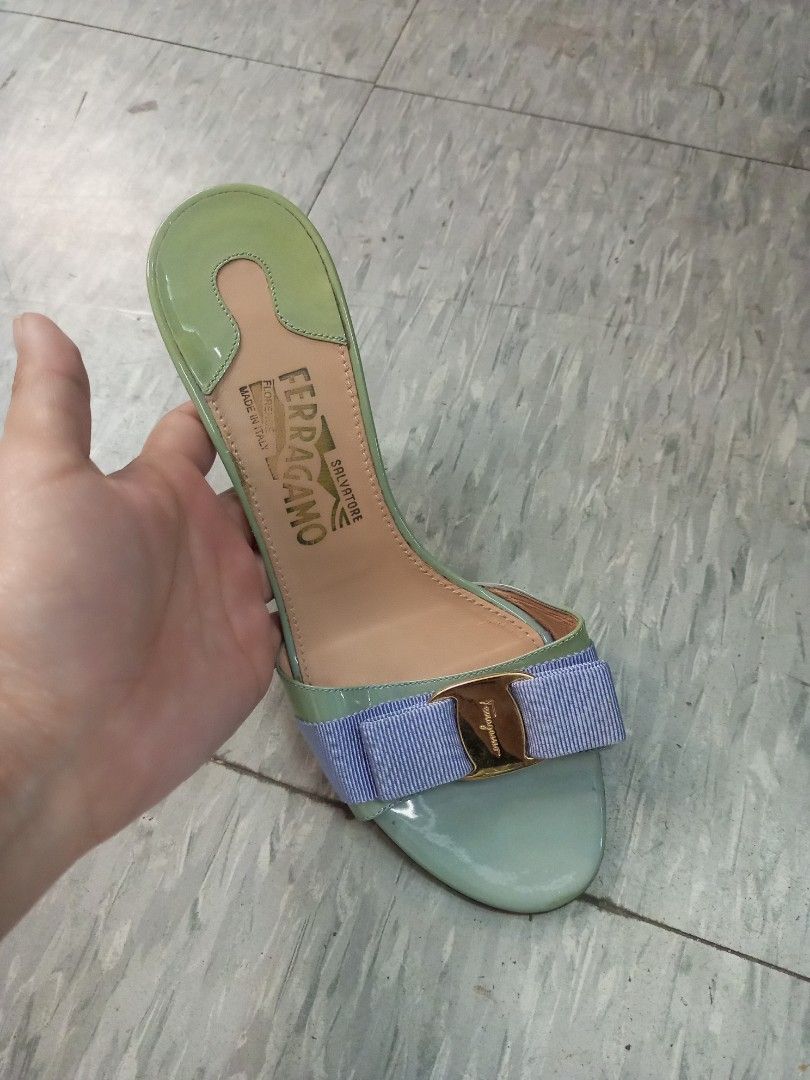 SALVATORE FERRAGAMO (Category: Heels) located in Bulacan. Submitted by joanagwen (Listing ID 1470607833, Image 1). Description: Size 6 on tag Pang Slim na paa.