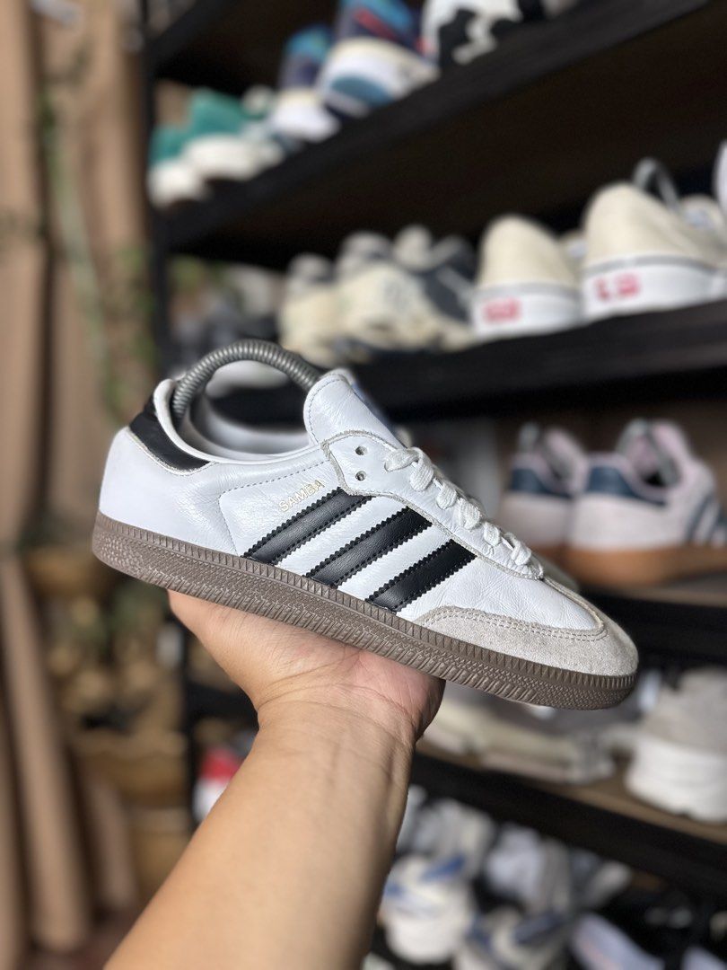 Samba OG (Category: Sneakers) located in Don Carlos. Submitted by rabearcelj59593 (Listing ID 1470684869, Image 1). Description: .