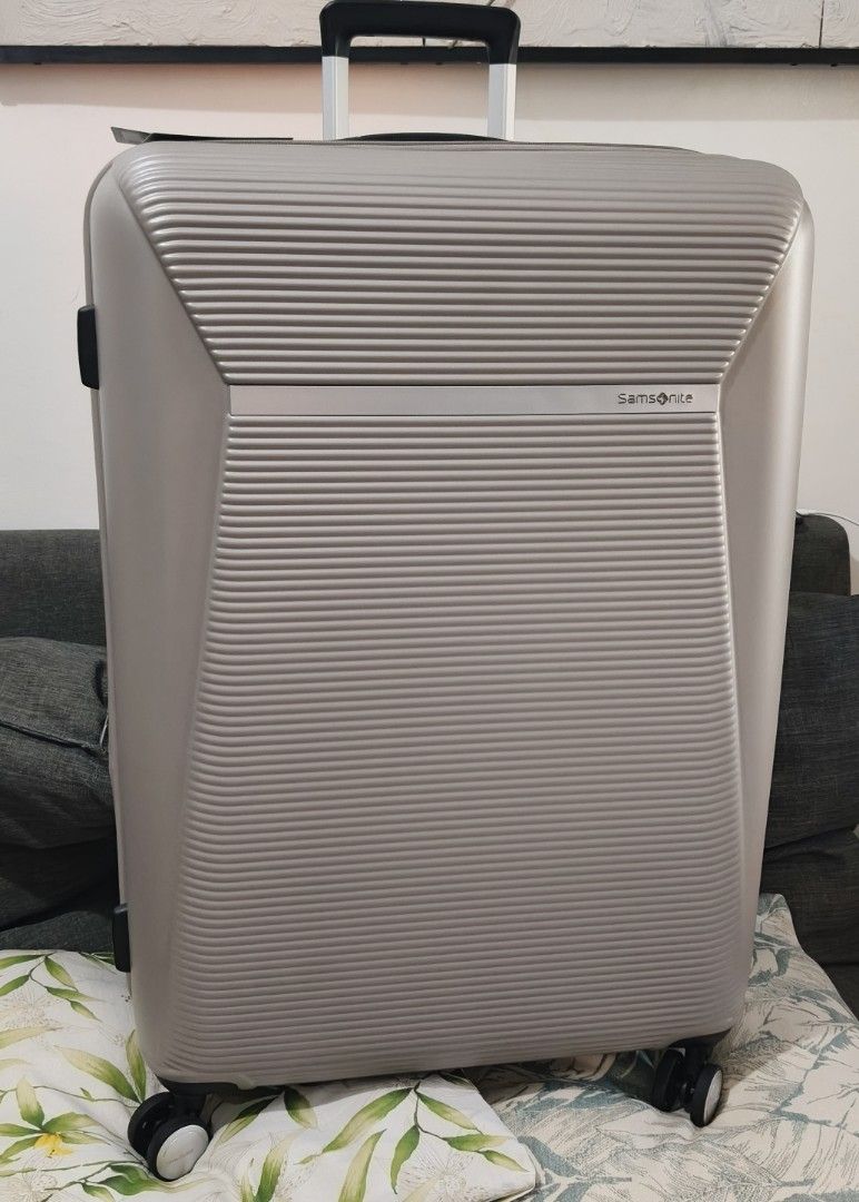 Samsonite luggage Brand New Large Size (Category: Luggage) located in Manila. Submitted by vtravelite.18 (Listing ID 1470742560, Image 1). Description: Samsonite luggage bran new Price large 13,950 Color champag light weight TSA lock spinner smooth wheels impact resistant expandable Note pass po Sa Kwentuhan at Hindi marunong mag reply pag nag inquire na Ng still available 😊 thank you.