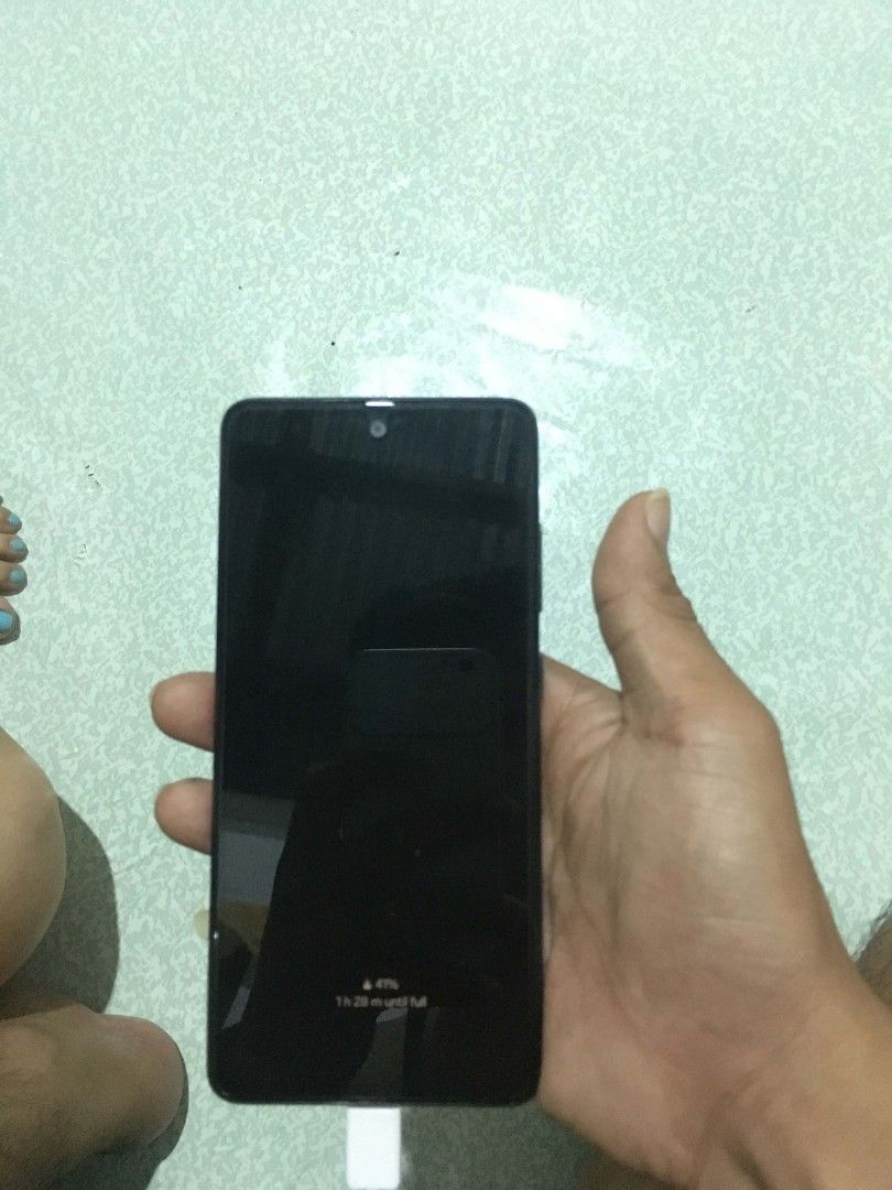 SAMSUNG GALAXY A52s 5G 8/256 (Category: Samsung) located in Manila. Submitted by newtiger_cf1e40 (Listing ID 1470665981, Image 2). Description: 120 refresh rate ,ABSOLUTE SPEED NO LOGS AT ALL. NO ISSUE GAGAMITIN NALANG PO.