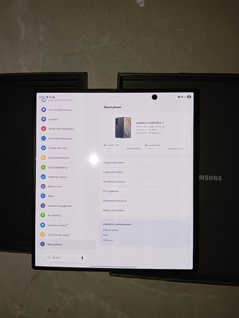 samsung galaxy fold8 ultra (Category: Samsung) located in Cainta. Submitted by trevor007 (Listing ID 1470585877, Image 2). Description: samsanung galaxy fold8 ultra with box and resibo mismo.
