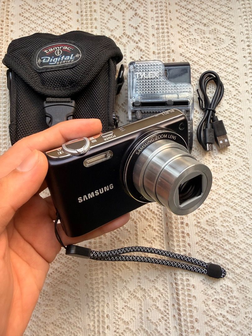 Samsung PL211 Digital Camera (Category: Cameras) located in Dagupan City. Submitted by digicambyharley_jmnz404 (Listing ID 1470627406, Image 3). Description: For Sale!!! Samsung PL211 Body Condition: 10/10 NO ISSUE!!! NO ISSUE!!! ₱4,500 Specs: 14.2 Megapixels 10x Optical Zoom CCD Sensor ISO Auto, 80-3200 HD 720p with sound Flash are working All buttons are working Inclusion: Unit, Micro SD Card, Battery, Charger, Cord, Pouch, Strap PM me for more