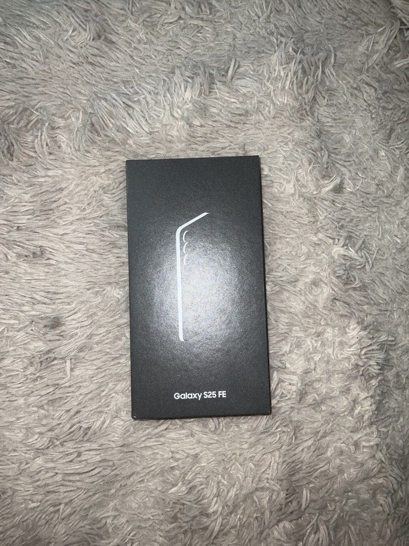 Samsung S25 FE - Brand New (Category: Samsung) located in San Fernando. Submitted by calieur (Listing ID 1470628801, Image 2). Description: — 8GB/256GB — Sealed/Brandnew price can nego Location: San Fernando, Pampanga.