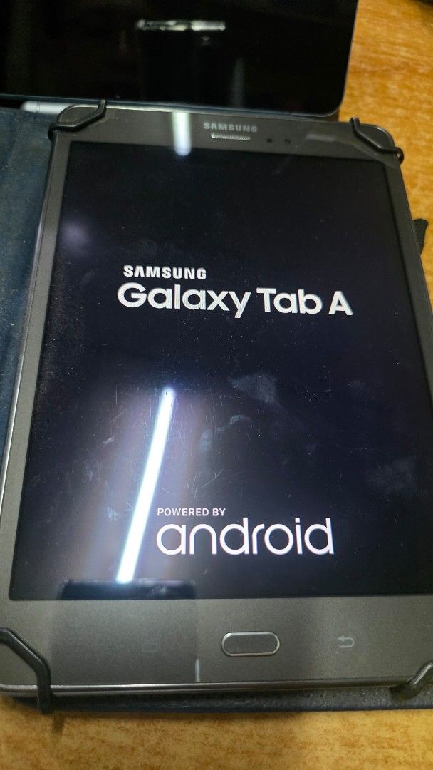 Samsung tablet (Category: Laptops & Notebooks) located in Manila. Submitted by olxph_864938660 (Listing ID 1470584878, Image 1). Description: first owned i.