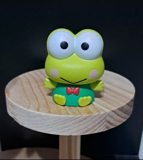 (Category: ) located in . Submitted by mooncollectibles_000a43 (Listing ID 1470639427, Image 1). Description: .