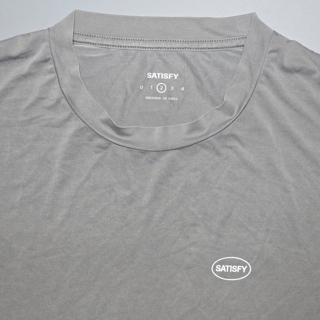 Satisfy - Auralite T-Shirt (Category: Activewear) located in Malabon City. Submitted by buynflex (Listing ID 1470671170, Image 3). Description: Satisfy AuraLite Short Distance T-Shirt Size 2 Dimensions: W 23 x L 28 Used Good Condition.