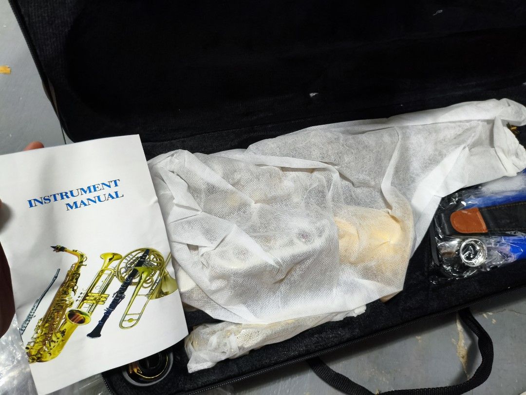 Saxophone Alto E key complete w/ case bnew (Category: Musical Instruments) located in Cavite. Submitted by cappfinds86177 (Listing ID 1470722985, Image 3). Description: bnew pickup or cod lalamove.