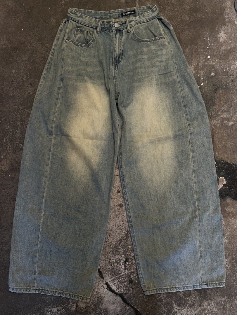 S-Bin Jeans Light Wash Wide Leg Denim (Category: Jeans) located in Iloilo. Submitted by astaaa777 (Listing ID 1470621813, Image 3). Description: 27-28 waist 40 length 11 lo Sandblasted baggy pants - Brand: S-Bin - Fit: Generous cut, relaxed barrel leg style - Details: Button closure, belt loops, and clean contrast stitching - Style: Heavy streetwear vibe.