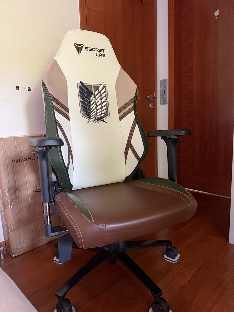 Home Attack Secretlab Attack on Titan Gaming Chair, Furniture & Home Living ...
