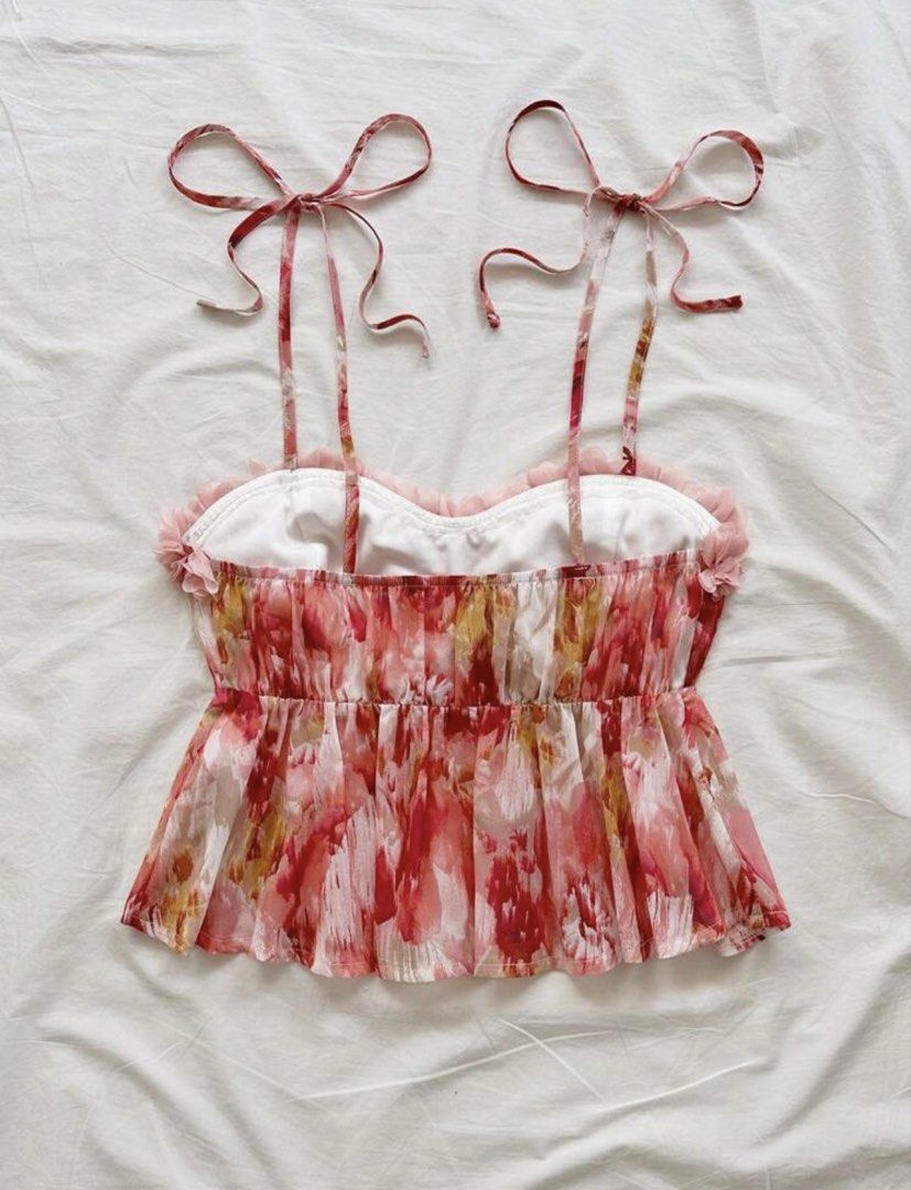 Shein floral top (Category: Sleeveless) located in Cainta. Submitted by lovecalluengg (Listing ID 1470721940, Image 2). Description: Used once only.