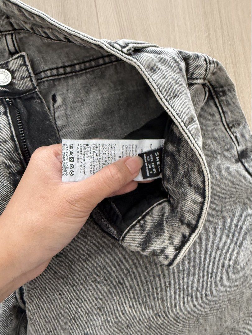 SHEIN gray wide leg jeans (Category: Jeans) located in Manila. Submitted by bella_boo (Listing ID 1470619526, Image 2). Description: have to sell by TODAY tags 🏷️: brandy melville edikted subdued shein hnm cotton on bershka stradivarius pull and bear zara.