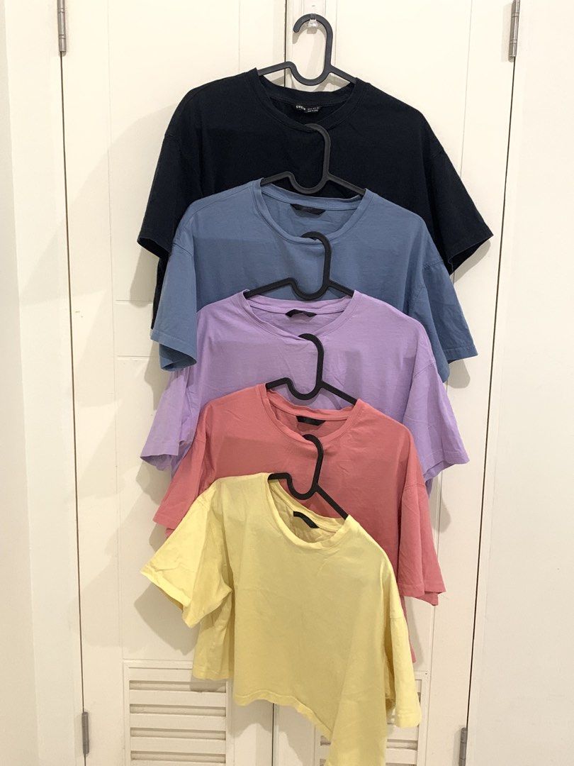 SHEIN Plain Casual T-Shirt Bundle Set (Category: Shirts) located in Pasig City. Submitted by lovedbyri (Listing ID 1470656745, Image 1). Description: - BUY 1 + 4 (TAKE ALL) - Set of 5 casual crew neck t-shirts from SHEIN - Size: XS - Colors: Black, dusty blue, lilac purple, dusty pink, and yellow - Fit: Relaxed short sleeve with comfortable cotton-blend fabric - Condition: Great everyday basics, selling all together as a bundle.