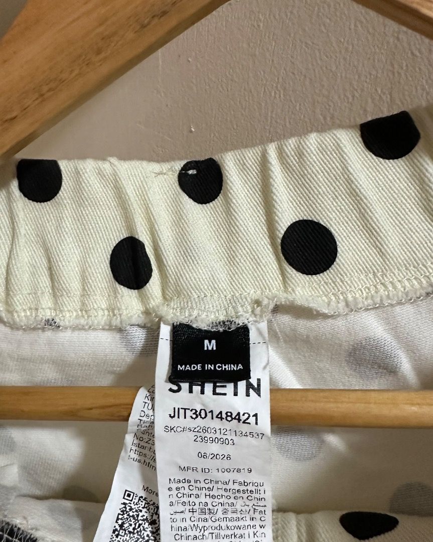 SHEIN Polka Dot Skort (Category: Shorts) located in Caloocan City. Submitted by roanneklarisse (Listing ID 1470741738, Image 3). Description: PRELOVED - Color & Pattern: Cream with black polka dots - Size: Medium (tag attached) - Location: Calamba.