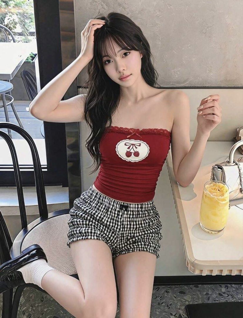 Shein red top (Category: Sleeveless) located in Cainta. Submitted by lovecalluengg (Listing ID 1470721719, Image 1). Description: Used once only.