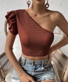 (Category: ) located in . Submitted by declutteringoodfinds (Listing ID 1470631580, Image 1). Description: .