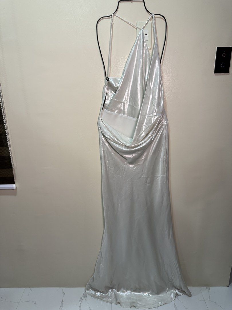 silk dress gown (Category: Dresses) located in Quezon City. Submitted by fashionifywardrobe8899 (Listing ID 1470733089, Image 3). Description: .