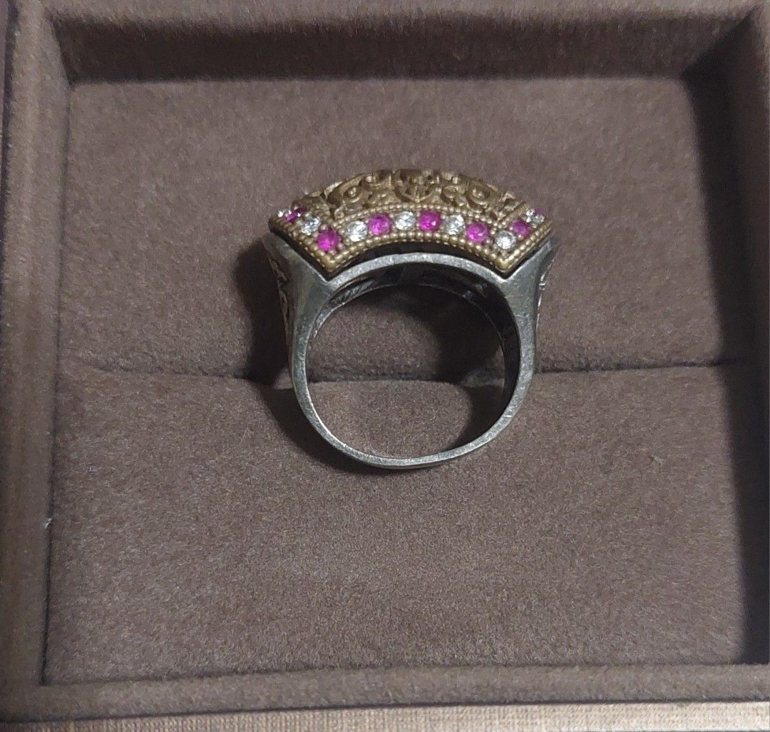 Silver and brass vintage ring with pave ruby stones (Category: Rings) located in Camaligan. Submitted by timeless-trinkets (Listing ID 1470583350, Image 2). Description: .