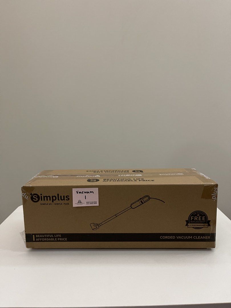 Simplus Corded Vacuum Cleaner White XCQI002 (Category: Vacuum Cleaner & Housekeeping) located in Quezon City. Submitted by bravehorse_f1f6d5 (Listing ID 1470613792, Image 1). Description: - Brand: Simplus - Model: XCQI002 (White) - Condition: Brand new, factory-sealed in original shipping box, 2025 manufacture - Weight: Ultra-lightweight at 1.1kg - Power: 400W (220-240V) - Box Dimensions: 39.0 x 14.5 x 13.3cm - Ready for immediate collection or d