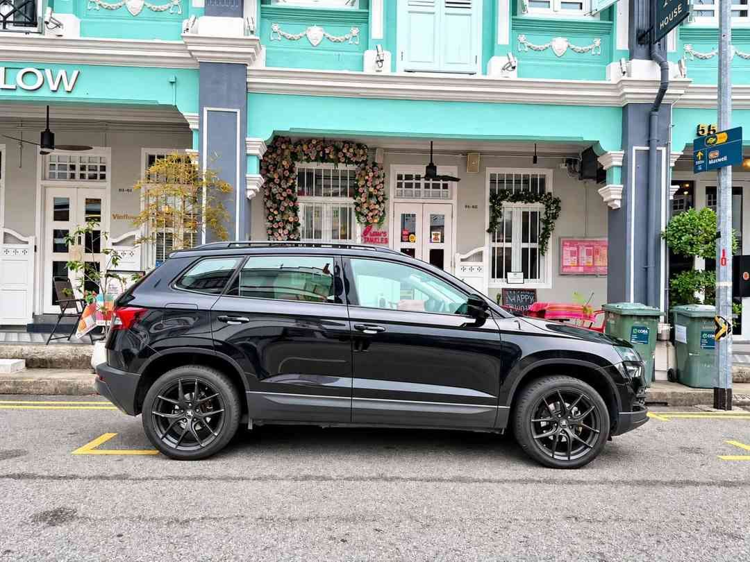 SKODA Karoq 1.5 TSI Ambition (A) (Category: Used Cars) located in Singapore. Submitted by sgcarchoicewc (Listing ID 1470595085, Image 3). Description: Sales Contact: Casper Lim tel:90****** .