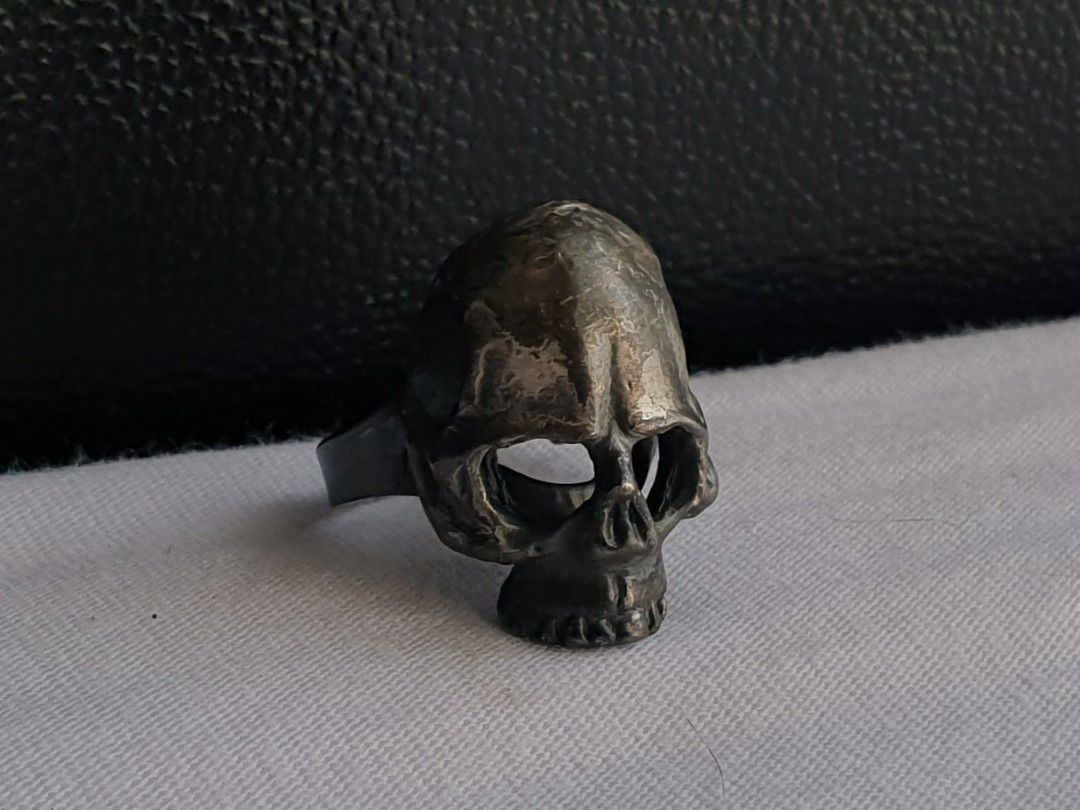 Skull Ring from Japan (Category: Rings) located in Quezon City. Submitted by WasalakTwo (Listing ID 1470636931, Image 3). Description: Bought in Japan Adjustable Goodcondition Open for delivery nationwide.