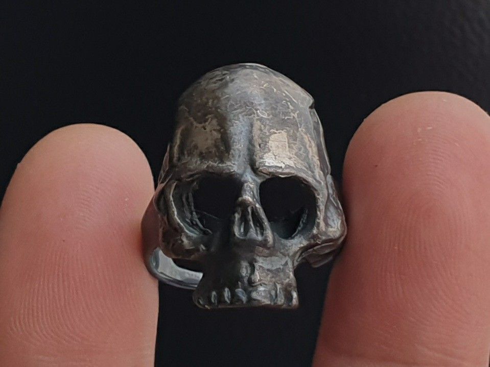 Skull Ring from Japan (Category: Rings) located in Quezon City. Submitted by WasalakTwo (Listing ID 1470636931, Image 2). Description: Bought in Japan Adjustable Goodcondition Open for delivery nationwide.