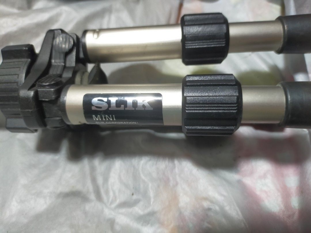 SLIK Mini Tripod - (Japan) (Category: Tripods & Monopods) located in Pasay City. Submitted by 22aileen (Listing ID 1470722127, Image 2). Description: SLIK Mini Tripod - (Japan) > Tabletop, matibay, pang cam/phone > Working lock, Good condition.