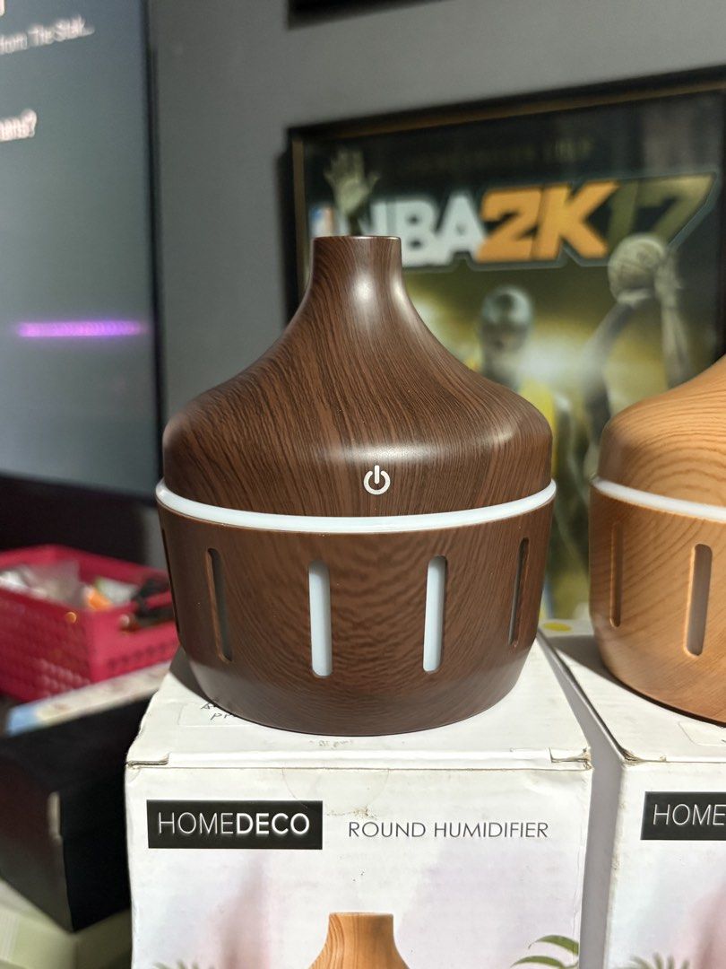 SM Decohomes Humidifiers (4pcs avail) (Category: Air Purifiers & Dehumidifiers) located in Manila. Submitted by hsanreii (Listing ID 1470737950, Image 2). Description: 2 brown 2 light brown.