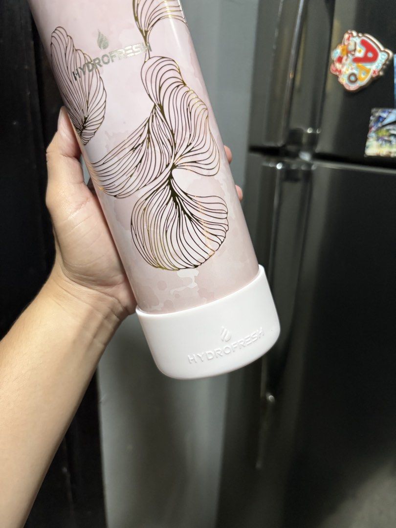 SM Hydrate Tumblers Hot & Cold (light pink) (Category: Water Bottles & Tumblers) located in Manila. Submitted by hsanreii (Listing ID 1470737829, Image 3). Description: 2pcs onhand.