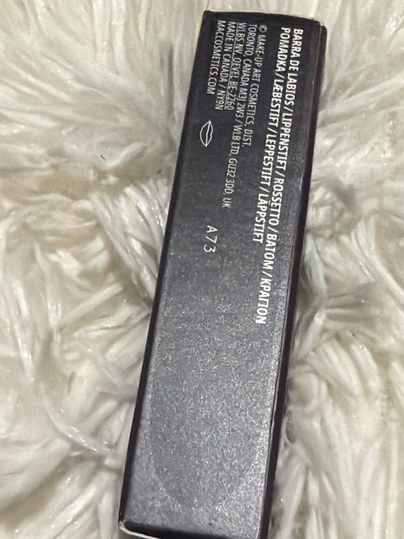 SMOKED PURPLE MACXIMAL MATTE LIPSTICK (Category: Makeup) located in Pugo. Submitted by caztraine (Listing ID 1470688751, Image 3). Description: 8pcs left.