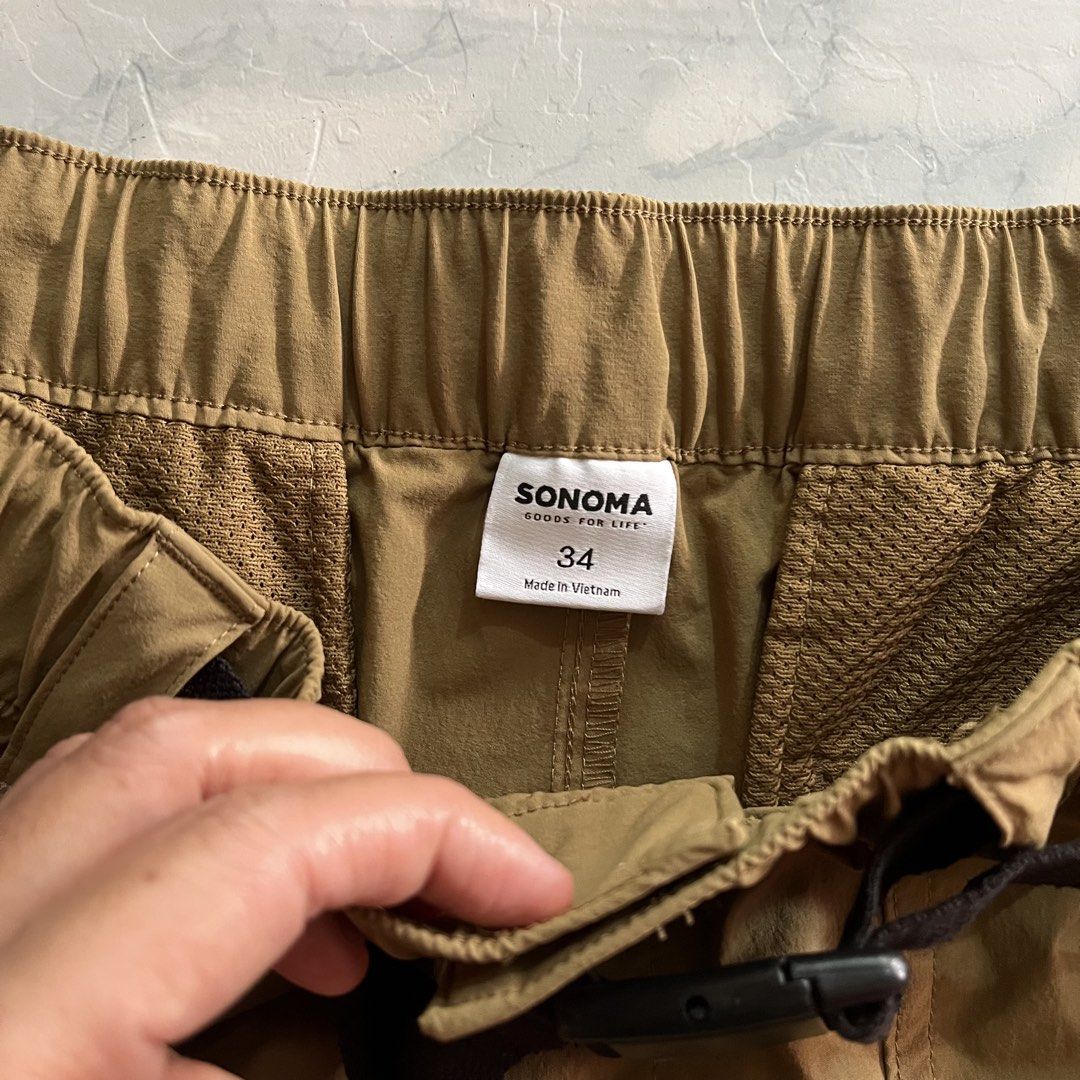 Sonoma Geared short (Category: Shorts) located in Sipalay. Submitted by trustmeyoullbefine (Listing ID 1470589102, Image 3). Description: Size 34 Actual size 32-33 17.5L Excellent condi Check sa issue d nmn kita .