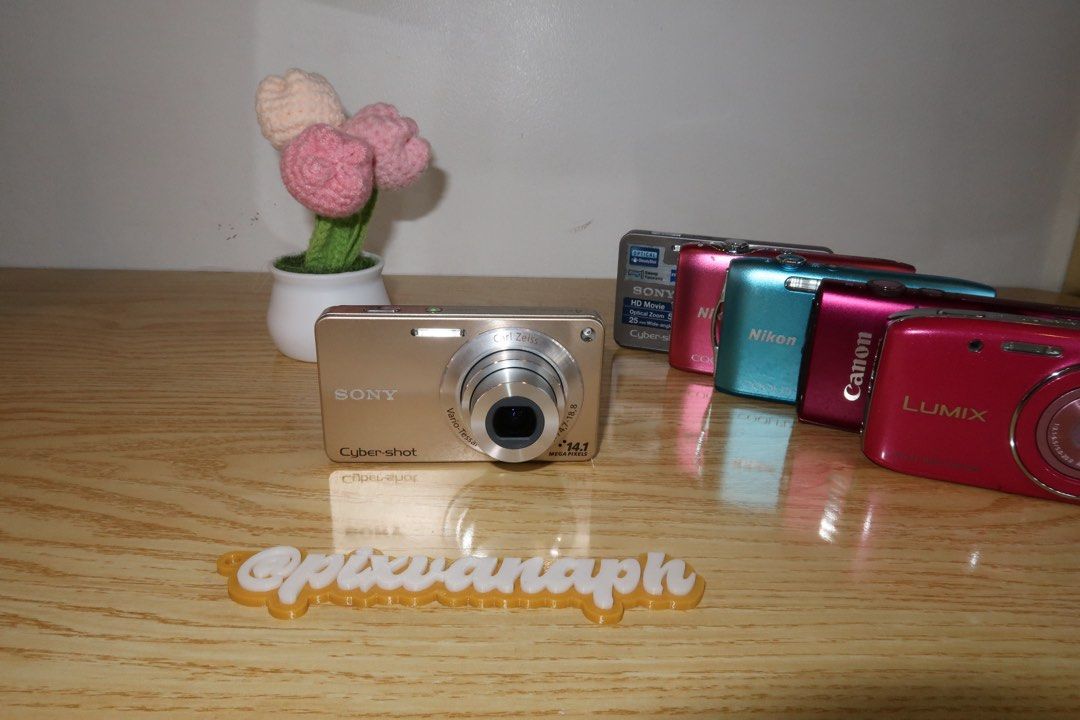 Sony Cybershot DSC-W350 (Category: Cameras) located in Quezon City. Submitted by pixvanaph (Listing ID 1470655101, Image 1). Description: (🦩) Sony Cybershot DSC-W350 [gold] price: ₱5,499 — 𝐀𝐕𝐀𝐈𝐋𝐀𝐁𝐋𝐄 𑣲 no functional issues, all working! 𑣲 14.1 megapixels, ccd sensor 𑣲 4x optical zoom 𑣲 9/10 body cosmetics 𑣲 release date: january 2010 (🐰) Inclusions: • unit itself • wet & dry wipes • microfiber cloth • pouch • battery • universal ch