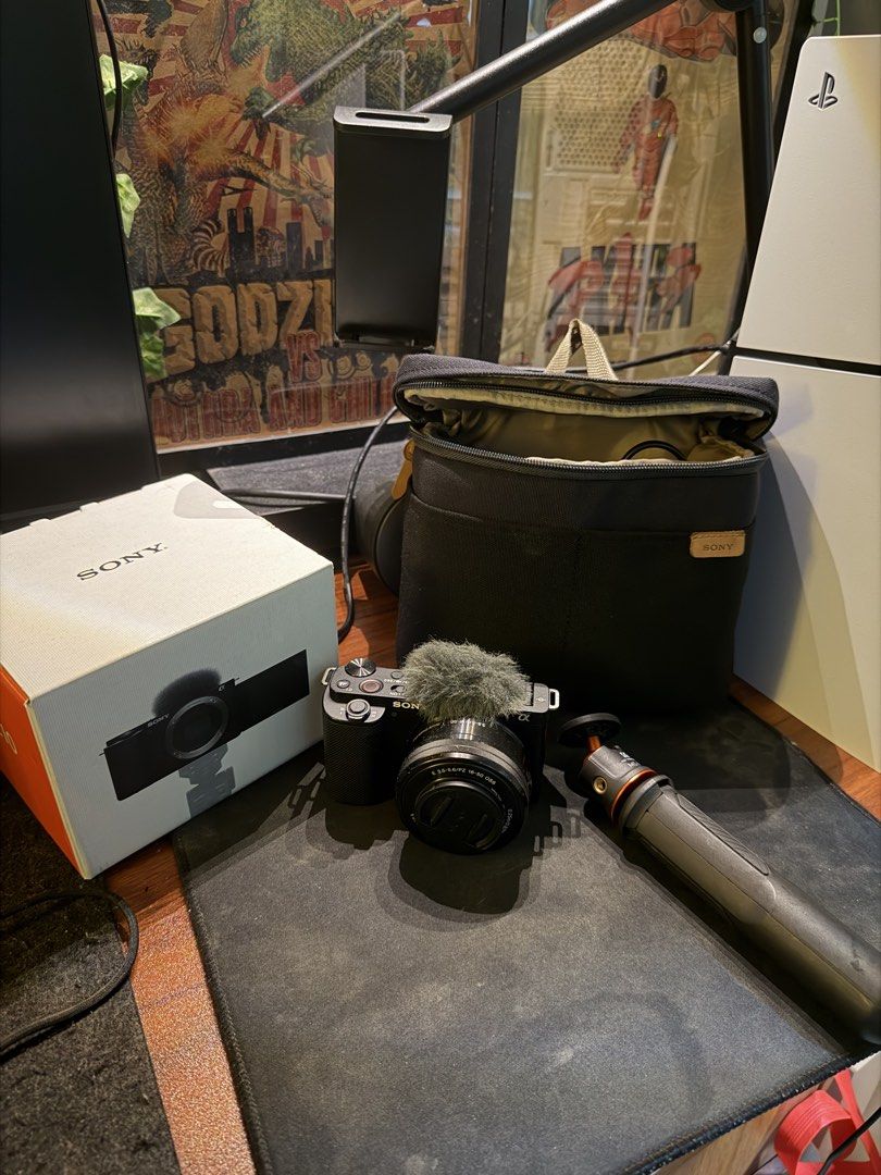 Sony ZV-e10 camera bundle, Photography, Cameras on Carousell