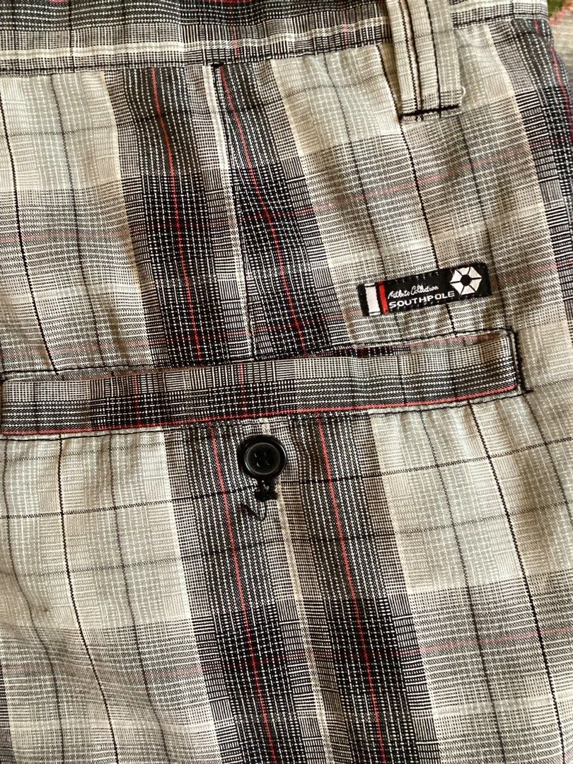 Southpole plaid long jorts (Category: Shorts) located in Balanga. Submitted by archivefine_ds (Listing ID 1470663167, Image 3). Description: Southpole plaid long jorts 10/10 good condi w 36 L 27 H 12 700+sf.