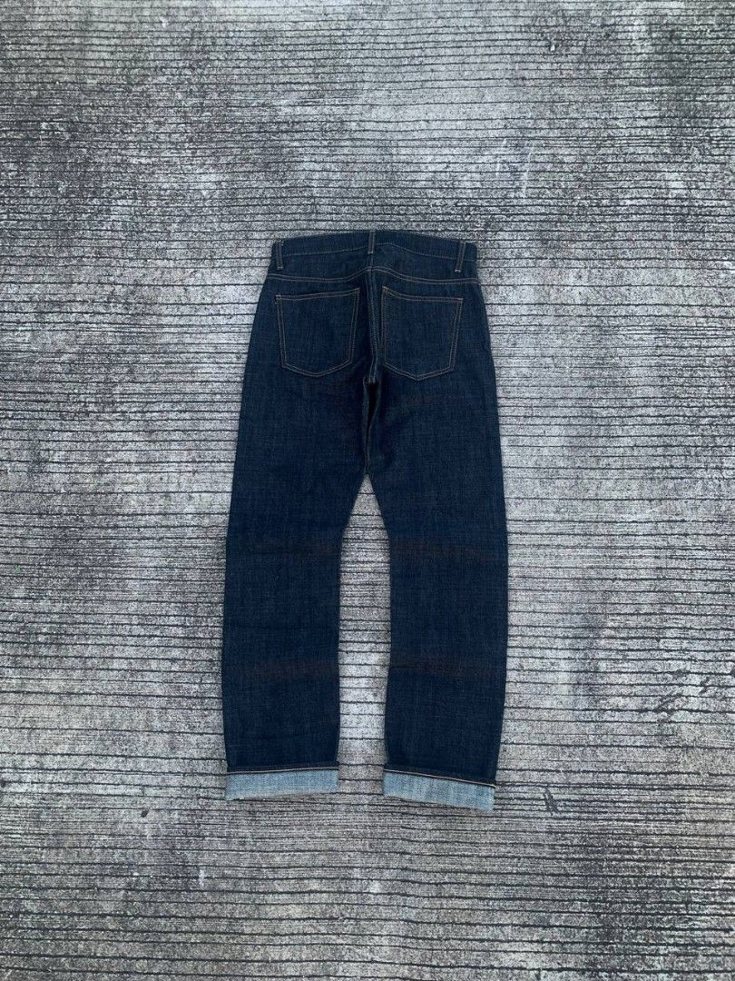 SOVERNMENT "Standard Fit" Selvedge Denim Pants (Category: Jeans) located in Minglanilla. Submitted by lhanz_qt (Listing ID 1470655803, Image 2). Description: SOVERNMENT "Standard Fit" Selvedge Denim Pants Waist 30 Length 40 Thigh 11.5 Hem 7 Issue: Like new condition Need wash Color rate and condition: 9.7/10.