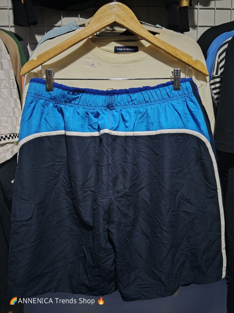 SPEEDO SWIM SHORTS (Category: Shorts) located in Bulacan. Submitted by annenicathriftthriftlang (Listing ID 1470567878, Image 3). Description: Legit Speedo boardshorts! Size M (30-33 waist) garterized + lace Navy/Blue colorway - pogi sa beach! With inner net, side pocket, quick dry No issue, need wash/steam lang galing bale 💰 ₱350 only (mall price 1.5k+) 📍 Annenica Trends Shop - Meycauayan DM to MINE - SS mo pic #AnnenicaTrendsShop #SpeedoPh #B