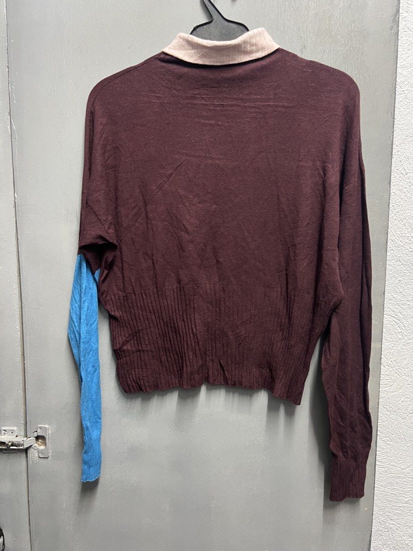 SPORTMAX (Category: Longsleeves) located in Dasmarinas. Submitted by jessputrages (Listing ID 1470720962, Image 2). Description: For sale Sportmax Excellent condition No issue 700 plus shipping fee Pm for more details.