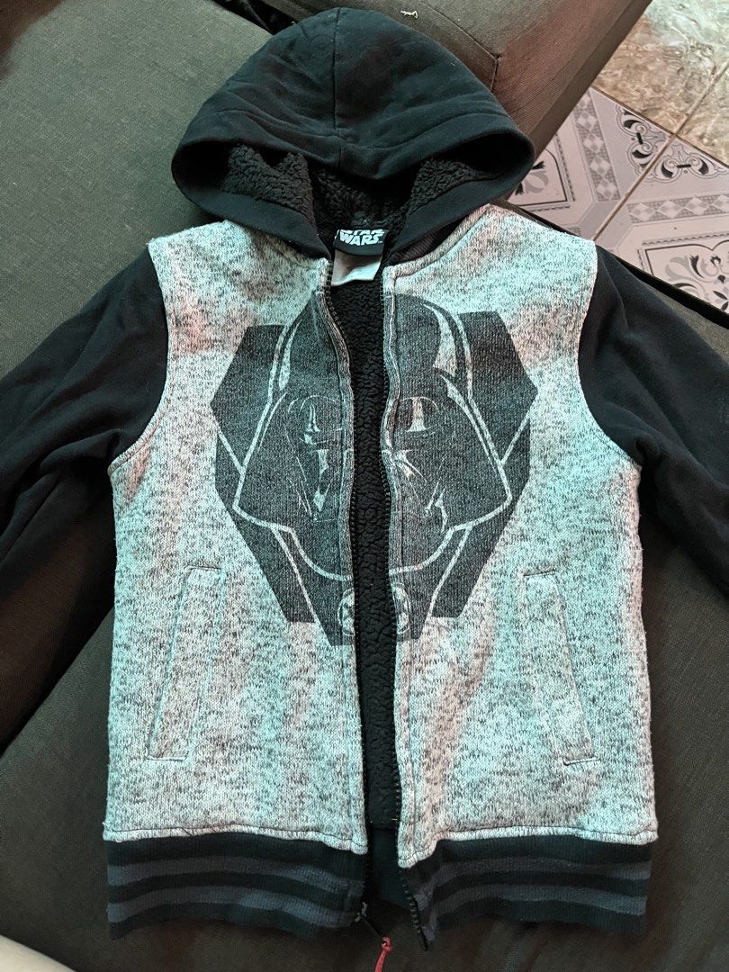 Star Wars hoodie (Category: Babies & Kids Fashion) located in Cabuyao City. Submitted by ishaleip. (Listing ID 1470595302, Image 1). Description: .