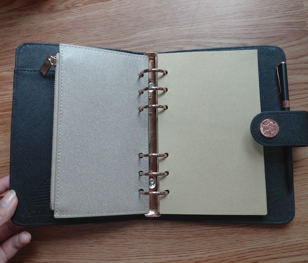 Starbucks Planner 2023 (Category: Stationery & School Supplies) located in Quezon City. Submitted by prelovedbythea19 (Listing ID 1470632527, Image 3). Description: No box. Planner lang po. Refilled the paper with kraft paper. Minimal ink sa pen. Pick up: Soho Central, Mandaluyong Meet up: Greenfield, Shangri la, SM Megamall Lalamove or grab: c/o buyer MOP: BPI QR or cash on pick up.