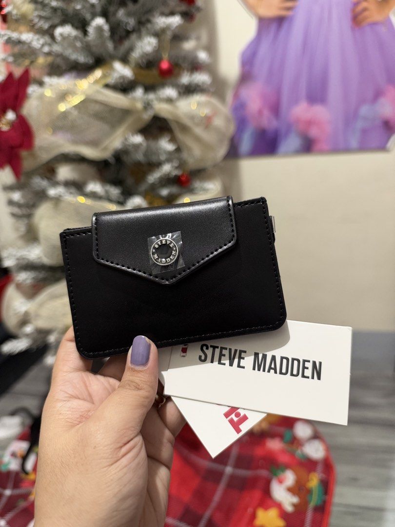 Steve Madden Card Holder - Black (Category: Wallets & Card holders) located in Valenzuela. Submitted by hjuaneza22 (Listing ID 1470719860, Image 1). Description: .