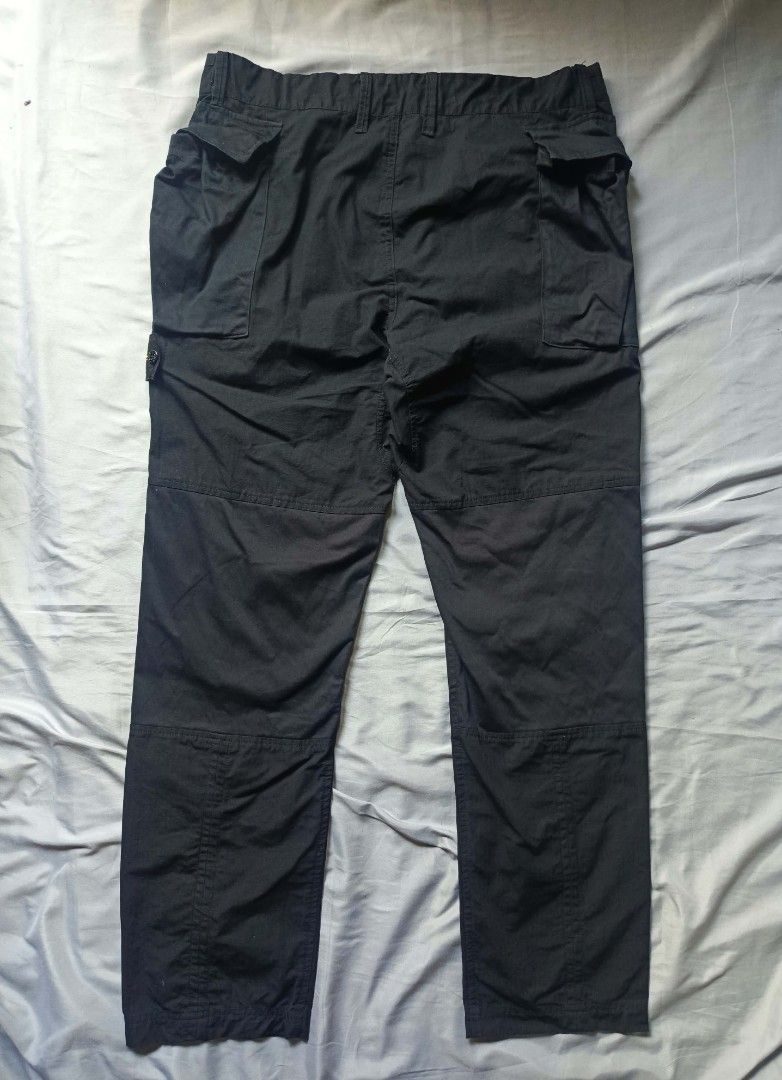 STONE ISLAND NYLON BLACK PANTS (Category: Jeans) located in Cebu City. Submitted by thrift_threads101 (Listing ID 1470662785, Image 2). Description: 𝗦𝗧𝗢𝗡𝗘 𝗜𝗦𝗟𝗔𝗡𝗗 𝗡𝗬𝗟𝗢𝗡 𝗕𝗟𝗔𝗖𝗞 𝗣𝗔𝗡𝗧𝗦 (Off / Legit) 𝘋𝘪𝘮𝘦𝘴 : 𝘚𝘪𝘻𝘦 : 35 (34 on tag) 𝘓𝘦𝘯𝘨𝘵𝘩 : 39.5” 𝘛𝘩𝘪𝘨𝘩 : 10.5” 𝘓𝘦𝘨 𝘖𝘱𝘦𝘯𝘪𝘯𝘨 : 7” 𝘊𝘰𝘯𝘥𝘪𝘵𝘪𝘰𝘯 : Excellent ✨ 📍 𝘓𝘰𝘤𝘢𝘵𝘪𝘰𝘯 : Balamban, Cebu 📦 𝘚𝘩𝘪𝘱𝘱𝘪𝘯𝘨 : Available via J&T 📩 𝘗𝘔.