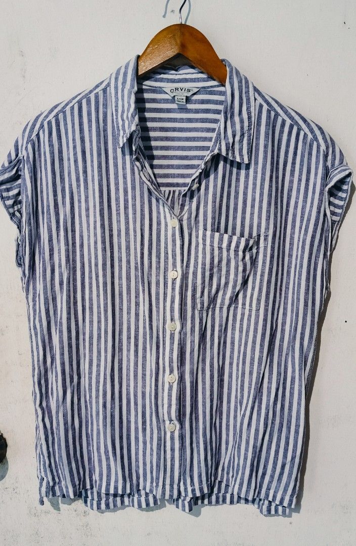 Stripe polo blouse (Category: Blouses) located in Lemery. Submitted by bgv02 (Listing ID 1470681378, Image 1). Description: no issue galing package branded.