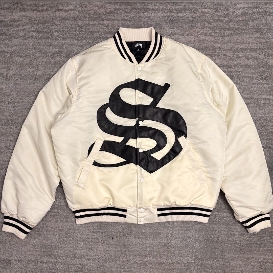 Stüssy Gothic S Bone Stadium Jacket (Category: Coats, Jackets and Outerwear) located in Batangas. Submitted by bermudaph.2 (Listing ID 1470685416, Image 1). Description: .