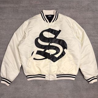 (Category: ) located in . Submitted by bermudaph.2 (Listing ID 1470685416, Image 1). Description: .
